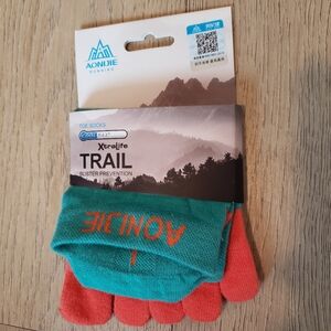 Women's Trail Toe Socks - Teal and Orange